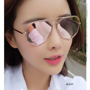 Korean Style Polygonal Sunglasses For Women Metal Frame UV400 Protection Type 3 Sunshades <b>Driving</b> <b>Glasses</b> - Product Image 4