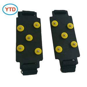 टिकाऊ रबर बर्फ जूते बर्फ साफ करता है सुरक्षित सर्दियों की चढ़ाई और आउटडोर काम के लिए पर्ची-ऑन बर्फ ग्रिप्स - Product Image 3