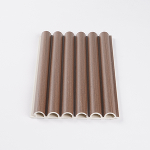 Panneau mural rainuré en WPC à grain <span class=keywords><strong>de</strong></span> <span class=keywords><strong>bois</strong></span> durable, revêtement mural en PVC WPC, panneau décoratif mural pour la décoration intérieure - Product Image 4