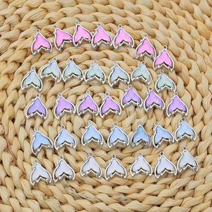 Pendentif queue de sirène Aurora féerique en alliage de zinc plaqué pour la création de bijoux DIY (boucles d'oreilles, bracelets, colliers) - Product Image 1