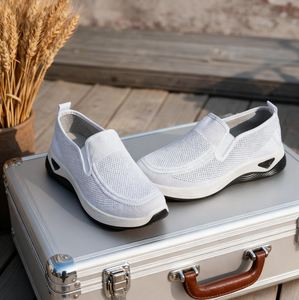 Chaussures de marche légères et confortables pour femmes, printemps et été, tige en maille, semelle en PVC résistante à l'usure, pour les mamans d'âge moyen - Product Image 2