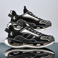 Chaussures de sport en maille d'été haut de gamme pour hommes, à lacets, respirantes, absorbant les chocs, semelle épaisse pour la marche et la course.