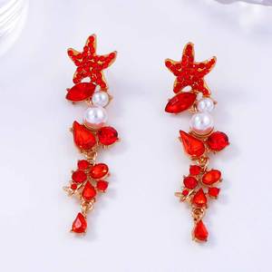 Pendientes largos de aleación de estrella de mar de moda con diamantes de imitación - Product Image 6