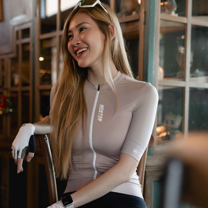 Logo personnalisé vêtements <span class=keywords><strong>de</strong></span> <span class=keywords><strong>vélo</strong></span> femmes cyclisme <span class=keywords><strong>maillot</strong></span> femmes été vente en gros fabricant <span class=keywords><strong>de</strong></span> bonne qualité - Product Image 1
