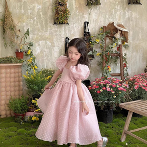 Robe d'été 2026 pour filles à pois en fil perlé, style princesse, manches bouffantes, grande jupe évasée et moelleuse - Product Image 5