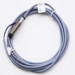 BES0320 BES 516-545-BO-H-03 10-55VDC 5-200mA Nuevo controlador de programación PLC de automatización Industrial de almacén listo Original - Product Image 1