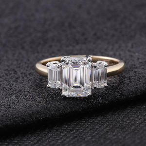 Бриллиантовое кольцо из синтетического чистого золота, 18 карат - Product Image 1