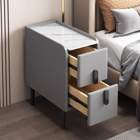 Table de chevet moderne simple et légère de luxe en bois massif ultra-étroite avec recharge