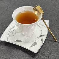 Ensemble de couverts créatifs de style coréen en acier inoxydable poli miroir, comprenant tasse suspendue, cuillère à café, fourchette et couteau, pour cadeaux de mariage