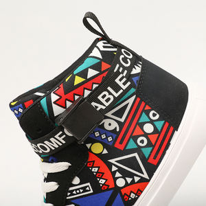 Zapatillas altas con cordones para hombre de otoño e invierno, zapatos para caminar con amortiguación antideslizante, zapatos informales estampados hechos a medida - Product Image 5