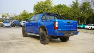 DONGFENG Forthing P8 Diesel Turbo Euro VI RHD 4x4 Norme d'émission Euro VI Pneus Sièges foncés Éclairage LED Pick-up - Product Image 5