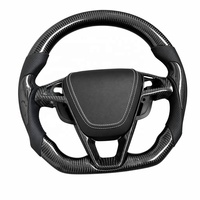 Volant en fibre de carbone personnalisé en usine OEM pour modèles Ford, différentes couleurs et matériaux, personnalisation prise en charge