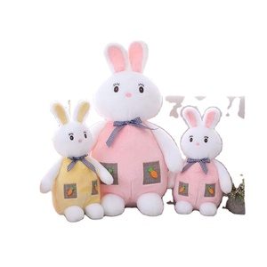 CustomPlushMaker Venta al por mayor Nuevo y adorable cojín de peluche de conejo con ojos grandes, muñeco de conejo gordo con relleno de algodón PP - Product Image 1