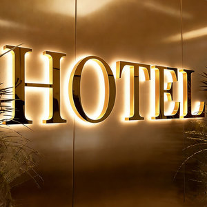 Letrero Luminoso LED 3D Personalizado para <span class=keywords><strong>Tienda</strong></span>, Letrero con Nombre en Letras LED Doradas, Letrero Metálico con Retroiluminación para Negocios - Product Image 3