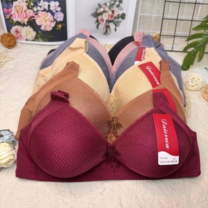 Yiwu Amysi 32 #, sujetadores de verano de venta rápida para mujer, correas ajustables sin alambre, transpirable, patrón sólido, logotipo de <span class=keywords><strong>Copa</strong></span>, tallas grandes y finas - Product Image 2