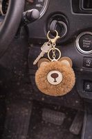 Porte-clés et pendentif en peluche ours mignon avec pompon en fourrure imitation vison pour femmes et adolescentes, pour sac à dos
