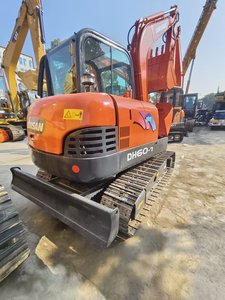 Excavatrice Doosan DH60-7 d'occasion presque neuve, 6 tonnes, godet de 0,2 m, prix bas, machine de construction, moteur, boîte de vitesses, pompe PLC - Product Image 5