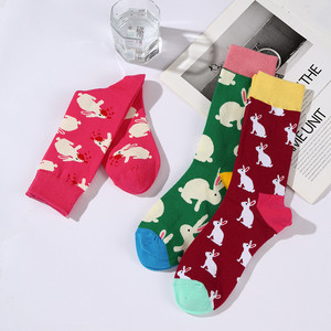 Personnalisé Drôle Sourire Lapin Nuage Nourriture Hommes <span class=keywords><strong>Chaussettes</strong></span> En Coton <span class=keywords><strong>Pas</strong></span> <span class=keywords><strong>Cher</strong></span> Équipage Charte Robe Casual <span class=keywords><strong>Fantaisie</strong></span> <span class=keywords><strong>Chaussettes</strong></span> Pour Hommes - Product Image 2