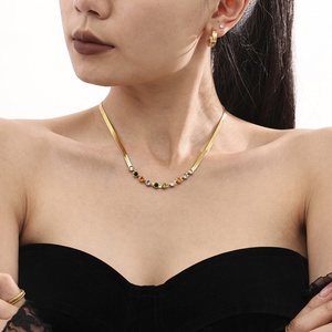 Parure de bijoux de luxe pour femme en acier inoxydable plaqué or, avec collier ras-du-cou et bracelet à chaîne serpent 4MM, ornée de zircone cubique colorée - Product Image 3