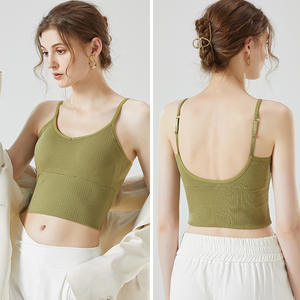 Camisole Slim Fit de vente chaude avec coussinets de soutien-gorge intégrés respirants Débardeur dos nu sexy pour une usure extérieure intérieure Tissu tricoté court - Product Image 4