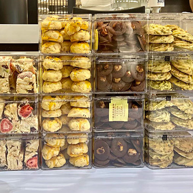 clear boxes for cookies