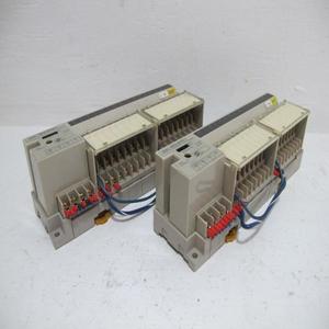 Plc LOT จำนวน 2 ชิ้น X SRT2-OD16T-1 รีโมทเทอร์มินัล 24 VDC SRT2OD16T1 อินพุตบล็อก 24V - Product Image 1