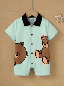 Lindo pelele de bebé con estampado de oso, cuello y botones frontales, de manga corta - Product Image 4
