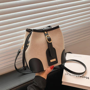 Sac seau imprimé au design personnalisé commandes en gros disponibles couleurs contrastées femmes sac à bandoulière pour le quotidien - Product Image 5