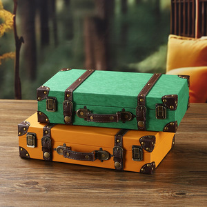 Boîte-cadeau de mahjong de style américain, coffret de mahjong en bois rétro et portable, boîte-cadeau multifonctionnelle avec poignée. - Product Image 2