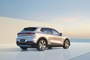 2025 En Stock Shenlan S05 Híbrido RWD SUV Vehículo de Alta Velocidad SUV Changan Coche 200Km 510Km Changan Deepal S05 - Product Image 3