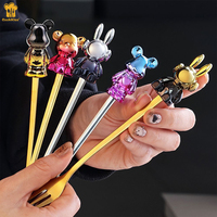 4 pièces/6 pièces Bearbrick mignon fourchette à fruits et cuillère à Dessert ensemble de couverts coloré cuillère à mélanger conviviale avec boîte-cadeau