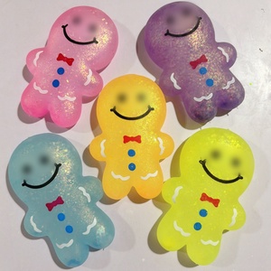 Juguete Antiestrés de Lentejuelas Transparentes de Rebote Lento, Juguete Blandito de Dibujos Animados Navideños, Regalo Perfecto para Niños y Niñas - Product Image 3