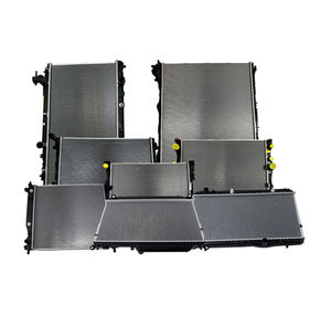 Tanque de agua del radiador de aluminio de refrigeración del motor del coche de las piezas de automóvil para Changan Great Wall <span class=keywords><strong>Iveco</strong></span> FAW Sanya Citroen Wuling Geely Tesla - Product Image 1