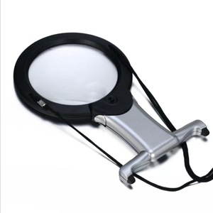 10cm <span class=keywords><strong>main</strong></span> <span class=keywords><strong>libre</strong></span> LED <span class=keywords><strong>Loupe</strong></span> bijoux éclairés lecture <span class=keywords><strong>loupe</strong></span> cou porter <span class=keywords><strong>loupe</strong></span> pour les personnes âgées couture point de croix <span class=keywords><strong>broderie</strong></span> - Product Image 3