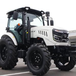 Tractor Diésel 4x4 de 90HP Fabricado en China con Motor Yunnei y Cabina, de Gran Potencia para Uso en Huertos y Granjas - Product Image 4