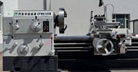 Tour horizontal conventionnel CFW6180B pour l'ébavurage et le finissage de composants mécaniques