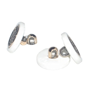 2024 thời trang cao cấp nút nhựa với chân vương miện Bìa Polyester nút áo - Product Image 1