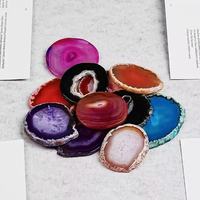Vente en gros de grandes tranches d'agate géode verte en pierre naturelle, sculptées et gravées, pour décoration nautique et sous-verres, en vrac