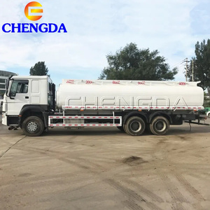Camion de ravitaillement mobile d'<span class=keywords><strong>occasion</strong></span> Sinotruk HOWO avec réservoir de 30000 <span class=keywords><strong>litres</strong></span> - Product Image 2