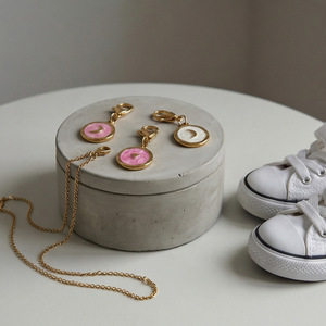 Colgantes Redondos con Cierre de Langosta, Diseño de Luna y Estrella, Bisel de Aleación de Zinc, Accesorios de Moda Unisex, Regalo, Venta al por Mayor - Product Image 2