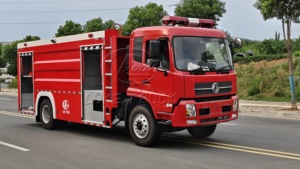 Camión de Bomberos Dongfeng 4x2 con Tanque de Agua de 8m³ y Equipo de Bombeo - Product Image 2