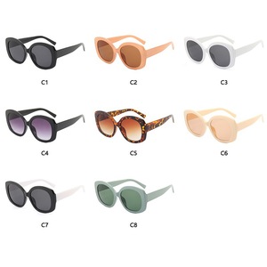 Nuovi occhiali da sole estivi al mare per le donne stile retrò occhiali neri con protezione UV giallo rosso grigio cornici Logo sulla lente - Product Image 3