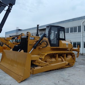 รถตักดินตีนตะขาบ D6GC D6G D6D แมวมือสองรถแทรคเตอร์มือสองรถแทรคเตอร์ D6D ตีนตะขาบ D6D - Product Image 4