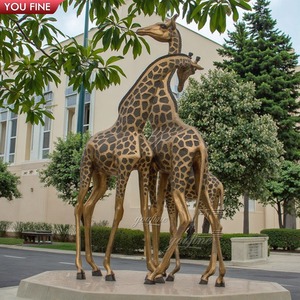 Youfine Nhà Máy Tùy Chỉnh Ngoài Trời Khu Nghỉ Mát Nghệ Thuật Công Cộng Địa điểm Vườn Sống Động Như Thật Đồng Con Hươu Cao Cổ Gia Đình Điêu Khắc Bức Tượng - Product Image 5