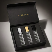 Flacon de parfum de luxe 10 ml en verre carré avec bouchon élégant carré à vis et atomiseur à fine brume