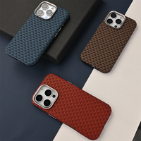 DL usines étui pour iPhone 17 16 15 14 couronne Grain triangulaire en Fiber de carbone PU Plus étui en TPU pour iPhone prix de gros