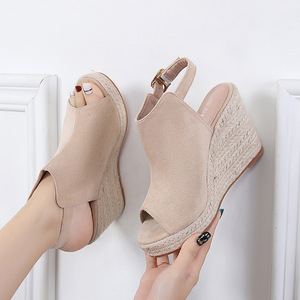 Sandales compensées en daim à bout ouvert pour femme avec bride de cheville à boucle, style espadrille plateforme, pour l'été et le quotidien - Product Image 4