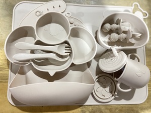 Vajilla <span class=keywords><strong>de</strong></span> silicona <span class=keywords><strong>para</strong></span> bebé, juego <span class=keywords><strong>de</strong></span> platos <span class=keywords><strong>de</strong></span> comida con plato <span class=keywords><strong>de</strong></span> abeja, babero, cuenco <span class=keywords><strong>de</strong></span> caracol, tenedor largo y corto <span class=keywords><strong>de</strong></span> silicona, cuchara, taza <span class=keywords><strong>de</strong></span> gota <span class=keywords><strong>de</strong></span> agua - Product Image 5