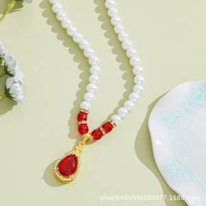 <span class=keywords><strong>Collier</strong></span> de perles d'imitation synthétiques cadeau de fête des mères <span class=keywords><strong>collier</strong></span> de perles pour donner à la mère tempérament aîné tous les bijoux de couleur assortis - Product Image 4