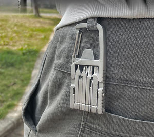 Outil multifonction 13-en-1 en acier inoxydable, pliable, pour l'extérieur, avec tire-bouchon, tournevis, clé et couteau – Vente en gros - Product Image 3